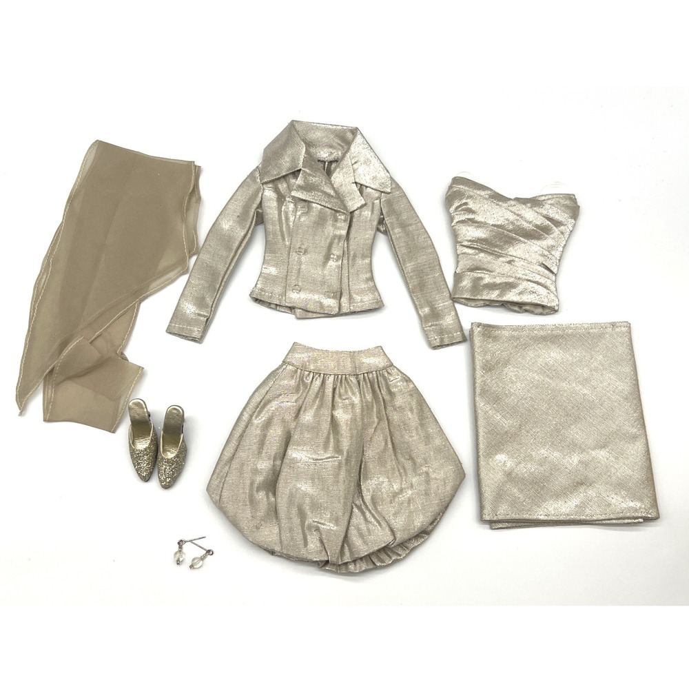Tonner 16" Wentworth Boutique "Center Stage" Outfit